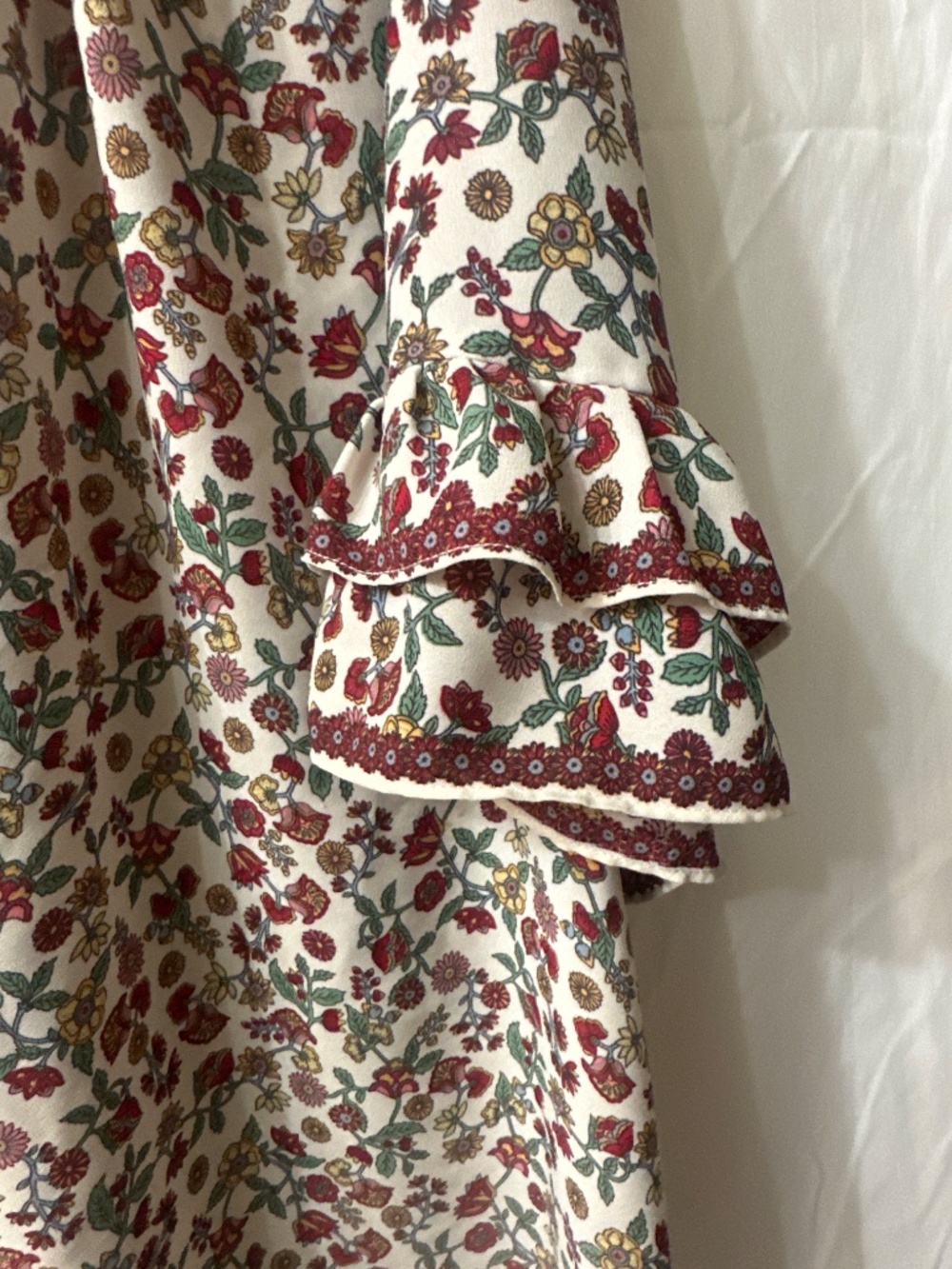 Max Studio blouse - Picture 2 of 3